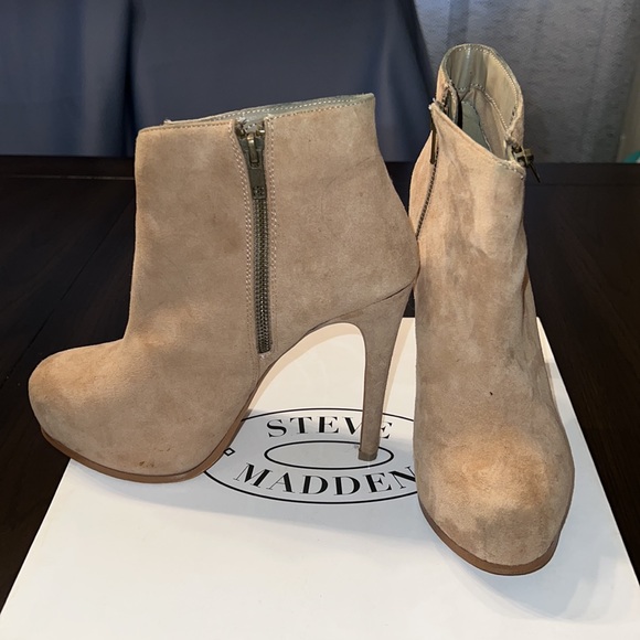 Steve Madden Booties - Picture 4 of 6